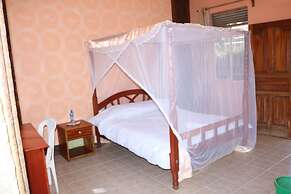 Taita Rocks Hotel