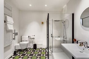 a.d. 1768 Boutique Hotel