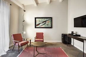 a.d. 1768 Boutique Hotel