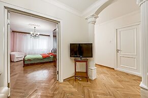 Prime Host apartments on Olimpiyskiy