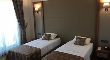 YZE Pirlanta Hotel