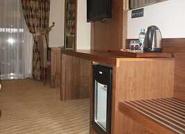 YZE Pirlanta Hotel