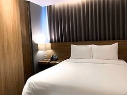 B'S Suites