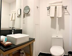 B'S Suites