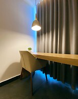 B'S Suites