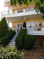 Stavros Apartments