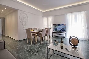 Roomy & Comfortable Apt Near Acropolis by GHH