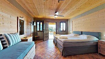Enetiko Resort Hotel