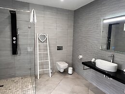 Carvoeiro B&B and SPA
