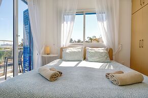 Narcissos Bay View Villa