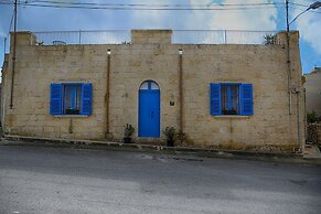 Simar Farmhouse