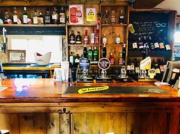 The Hollybush Inn