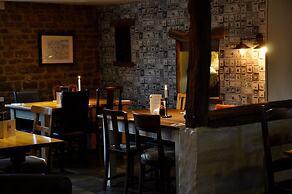 The Hollybush Inn