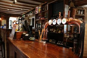 The Hollybush Inn