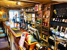 The Hollybush Inn