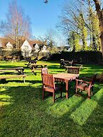 The Hollybush Inn