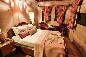Eagle Cave Inn