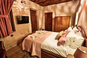 Eagle Cave Inn