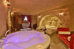 Eagle Cave Inn
