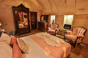 Eagle Cave Inn