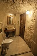 Eagle Cave Inn