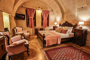 Eagle Cave Inn