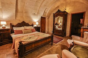 Eagle Cave Inn