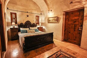 Eagle Cave Inn