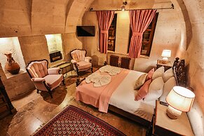 Eagle Cave Inn