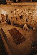 Eagle Cave Inn