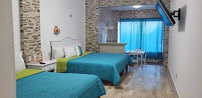Cancun Plaza Condo Hotel