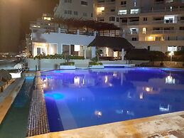 Cancun Plaza Condo Hotel