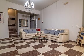 Girogiali Hotel