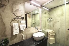 Hotel Harmony Inn