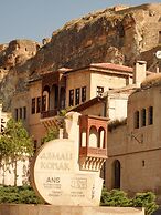 Nino Cave Suites