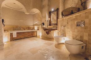 Nino Cave Suites