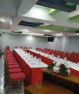Royal Ruby Hotel