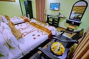Royal Ruby Hotel