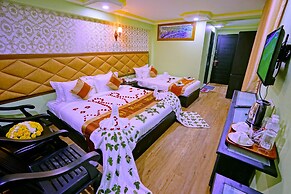 Royal Ruby Hotel