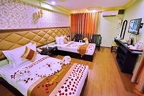 Royal Ruby Hotel