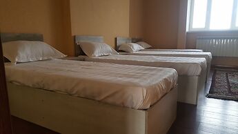 Pamir Hotel-Hostel