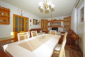 Apartment Ana Put Makra
