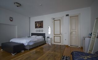 Puhu Otel