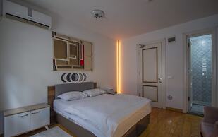 Puhu Otel