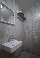 Puhu Otel