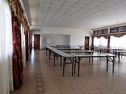Kumi Hotel