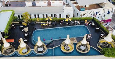 The Twizt Lifestyle Hostel & Hotel