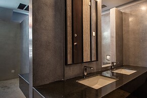 The Twizt Lifestyle Hostel & Hotel