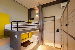 The Twizt Lifestyle Hostel & Hotel