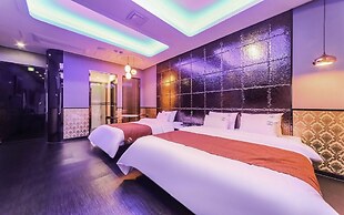 Legend Hotel